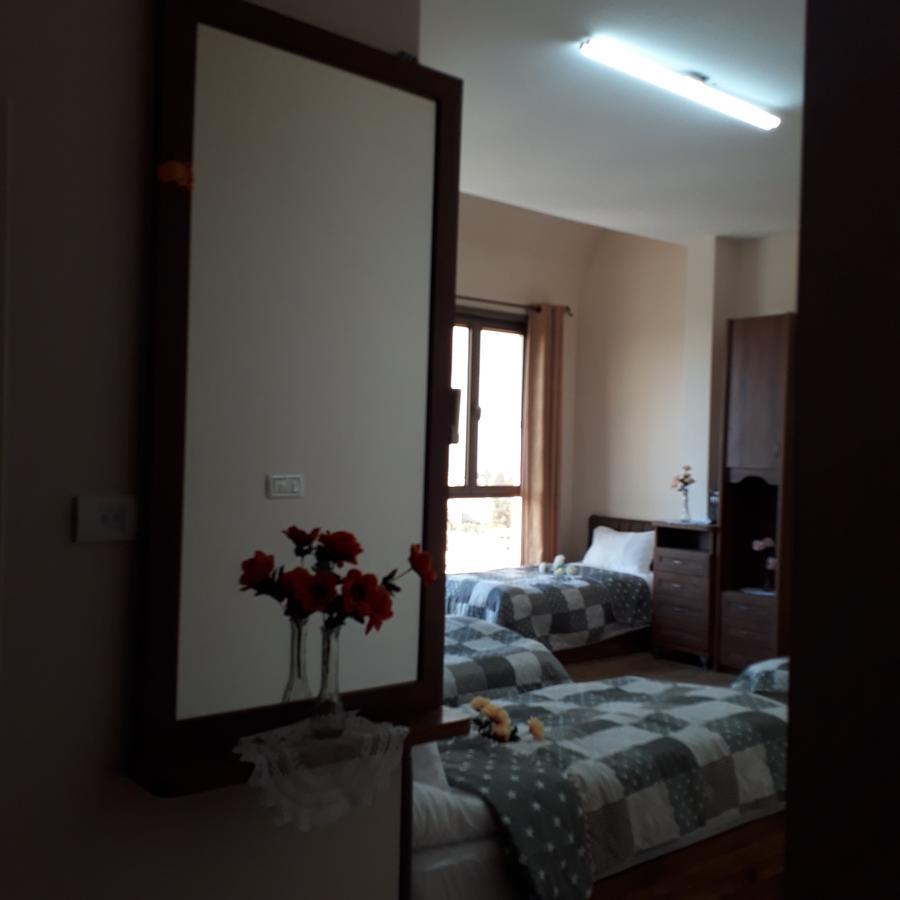 Royal Guest House Назарет Екстериор снимка